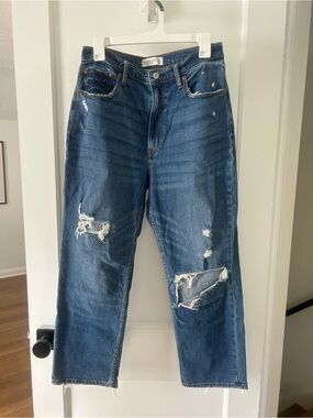 Abercrombie Ankle Straight Jean Size 30